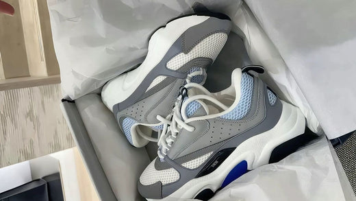 Dior B22 illustrant l’entretien d’une sneaker composée de plusieurs matières